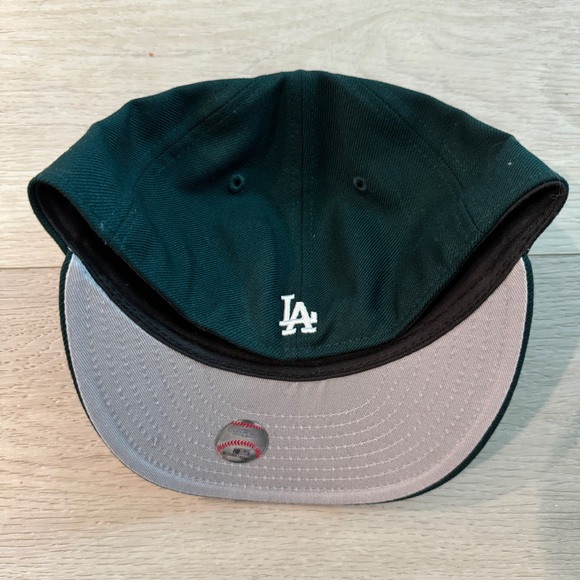 Kith New Era Fitted LA Dodgers Low Profile Hat Sz 7 1/8 Green Baseball Cap - Picture 3 of 4